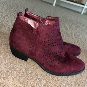 Women's Burgundy Ankle Boots